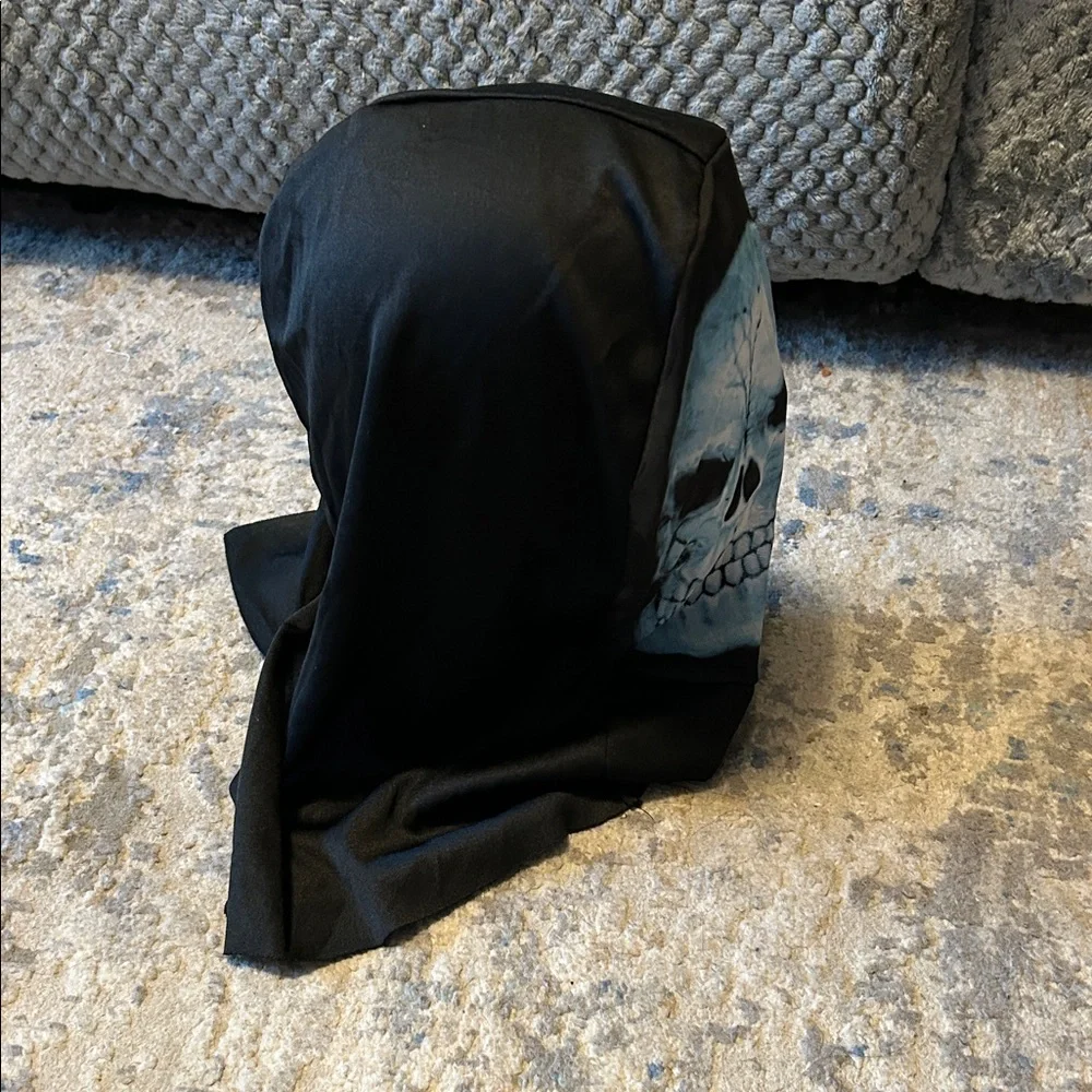 Black Skull Hood